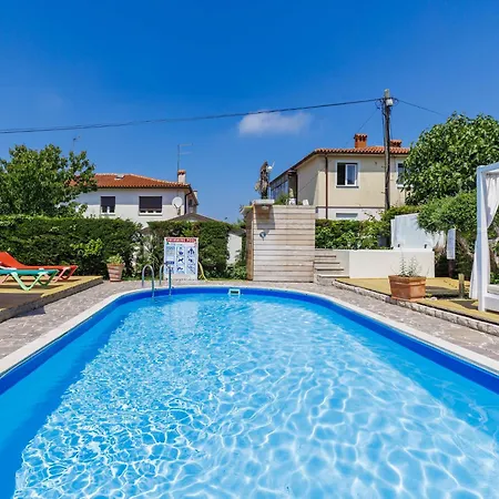 Nika-12 By Interhome Apartament