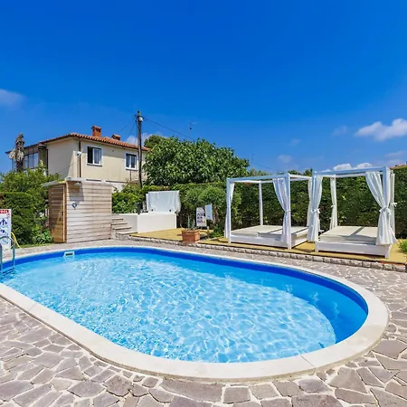 Nika-12 By Interhome Umag