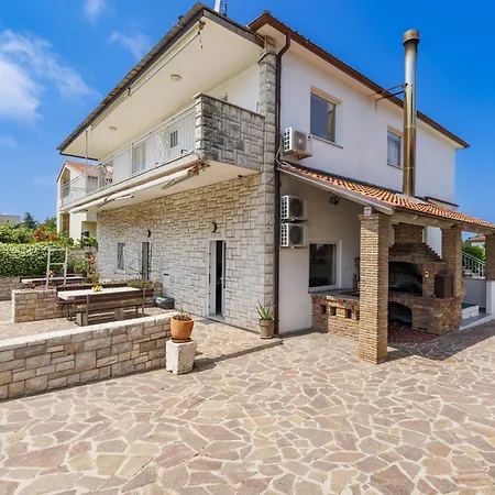 Appartamento Nika-12 By Interhome Umago