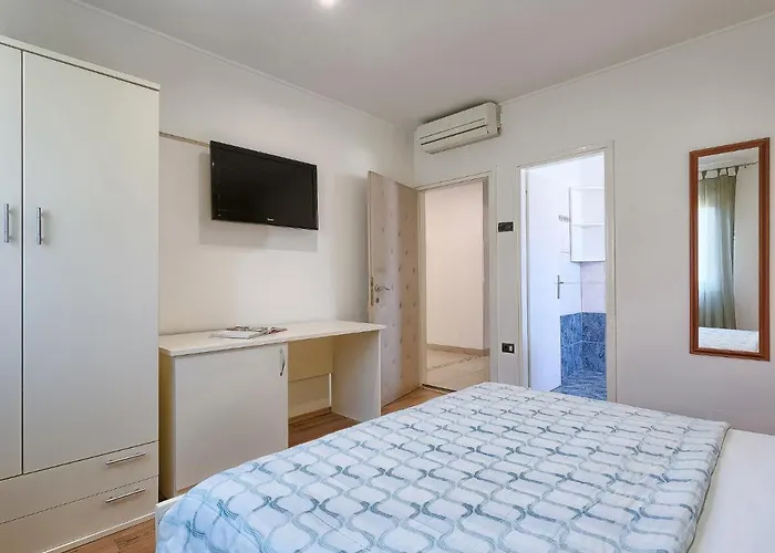 Appartamento Nika-12 By Interhome *