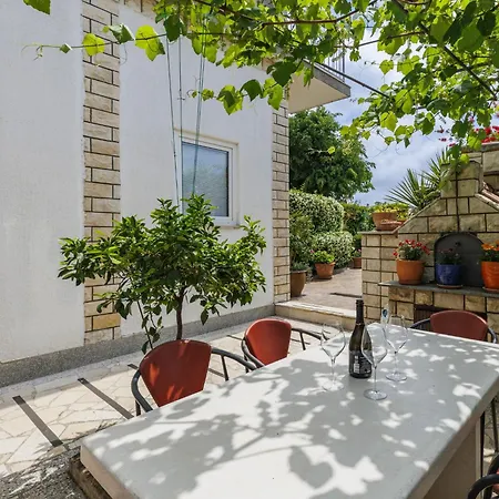 Appartement Nika-12 By Interhome Umag