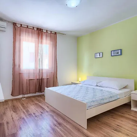 Apartmán Nika-12 By Interhome *